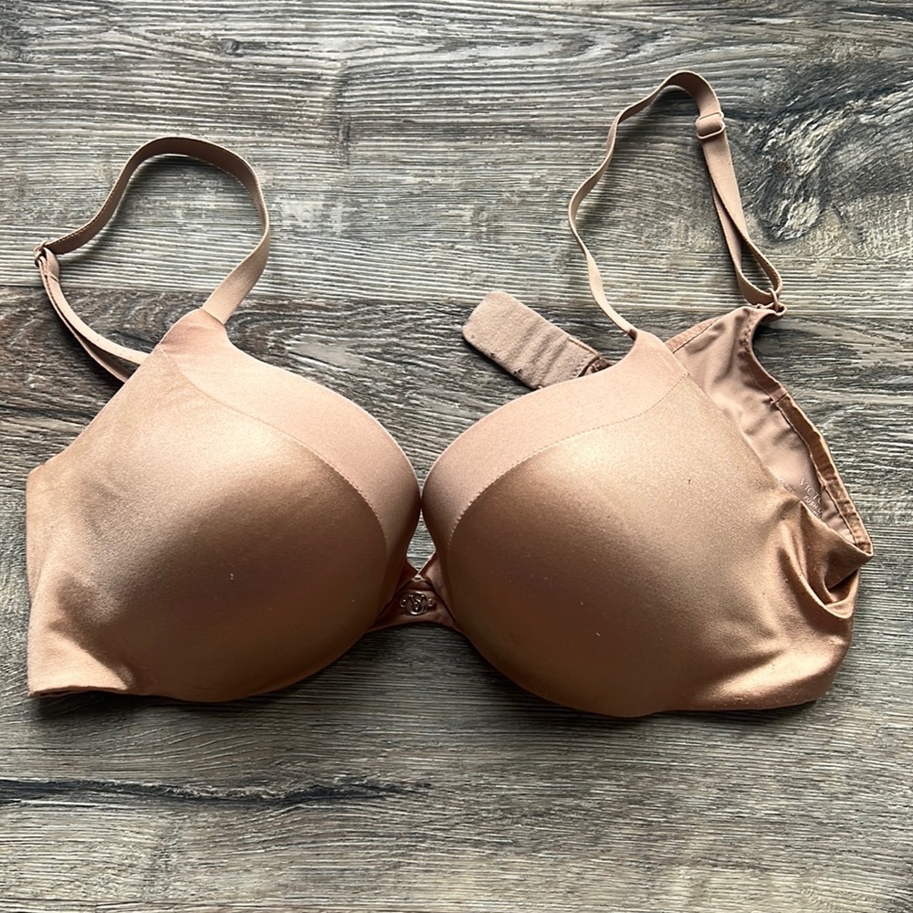 Victoria’s Secret pushup bra 36A